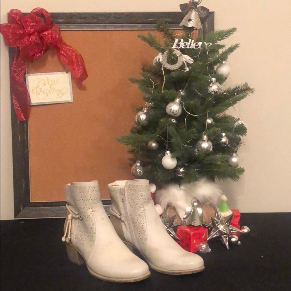 Corkys Boutique Chic Ankle Boot